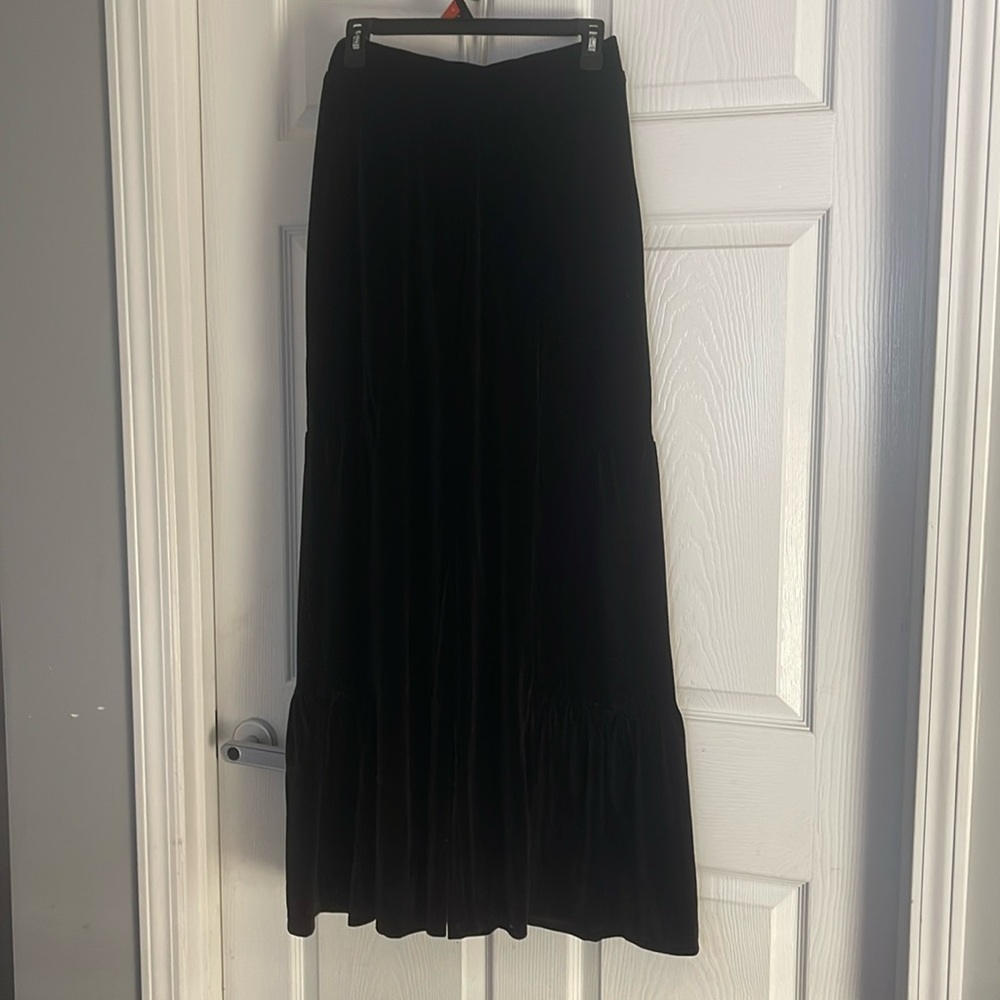 NWT Luukse Black Pants